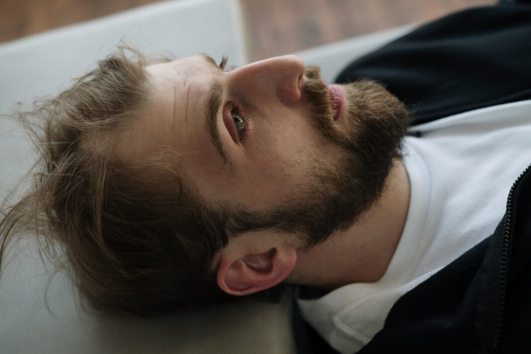 Hlava unaveného ležícího muže, poruchy imunity