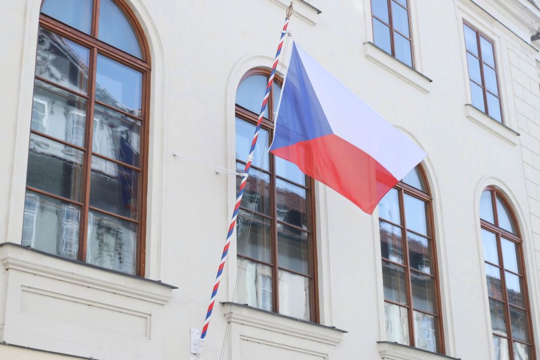 Česká vlajka a Poslanecká sněmovna, volební kalkulačka