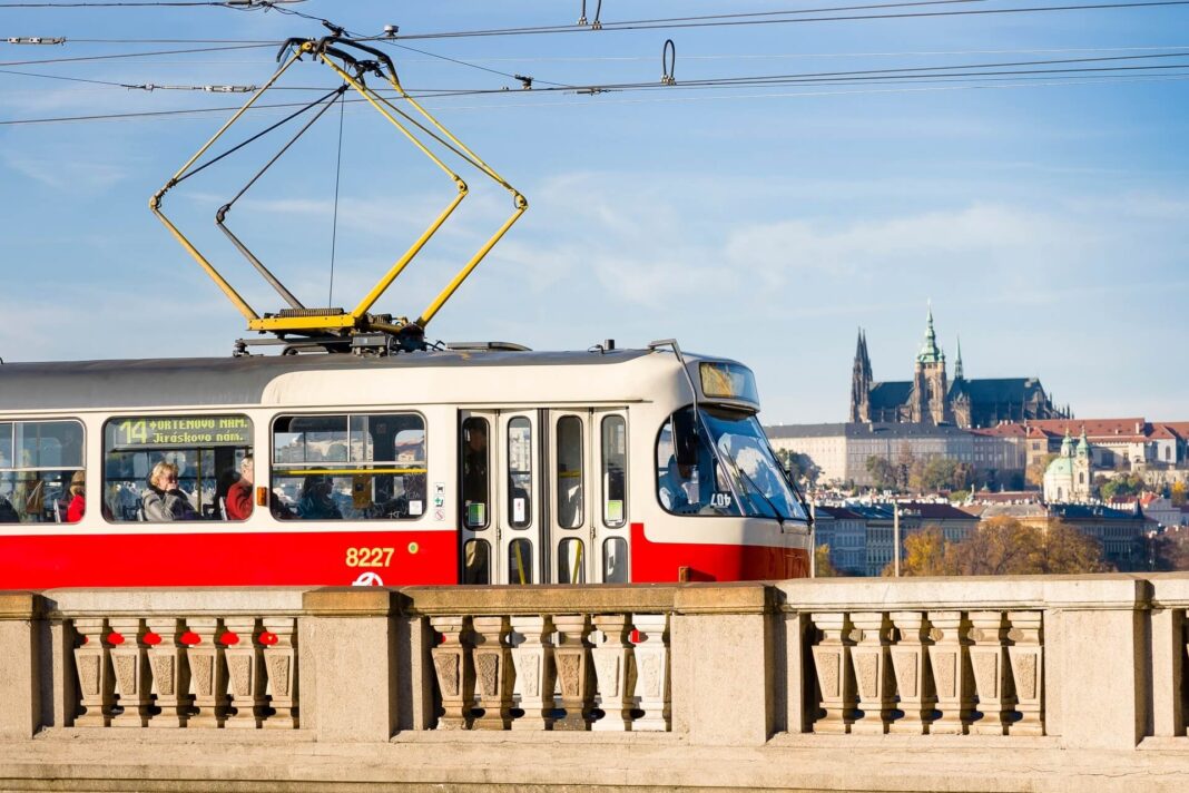 Praha, tramvaj, mzdové tarify v DPP