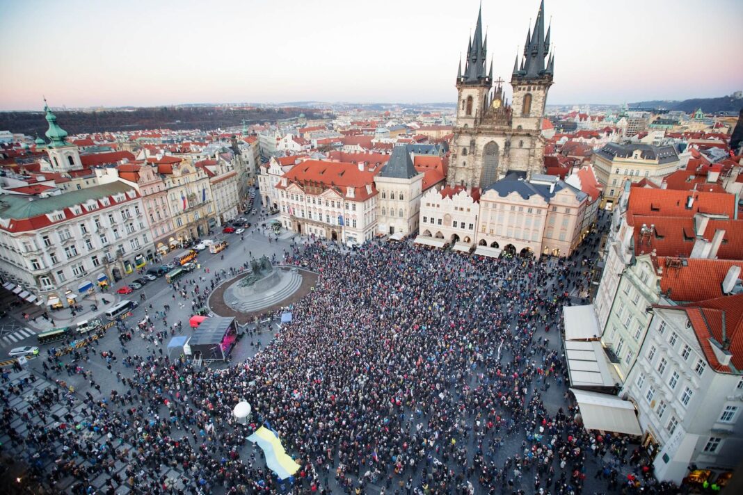 Praha, demonstrace, prezidentské volby 2023, předvolební a volební průzkumy, preference
