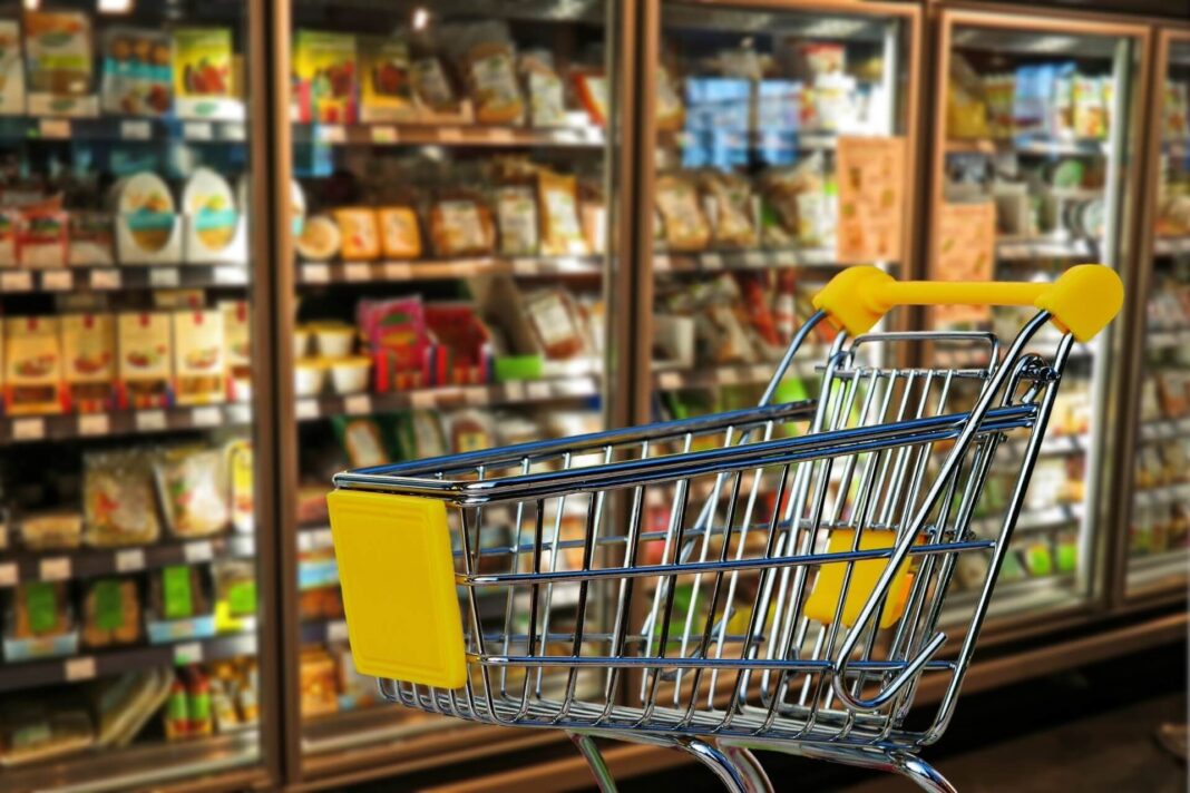 supermarket, košík vs. rohlík, eshop, rozvoz potravin
