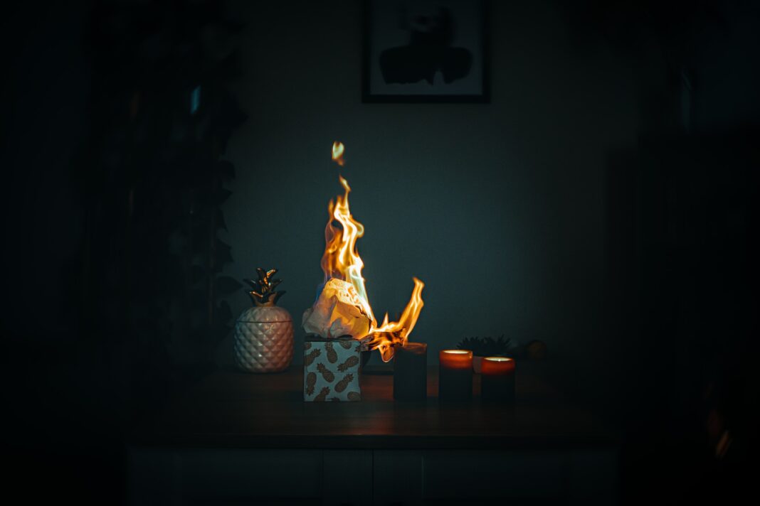 oheň, požár v domácnosti